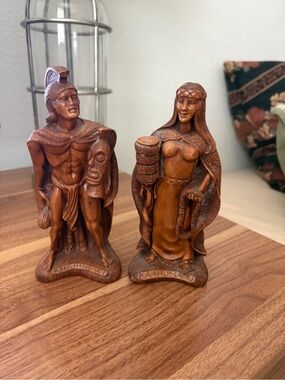 Hand-Carved Coco Joe’s Hawaiian Figurines